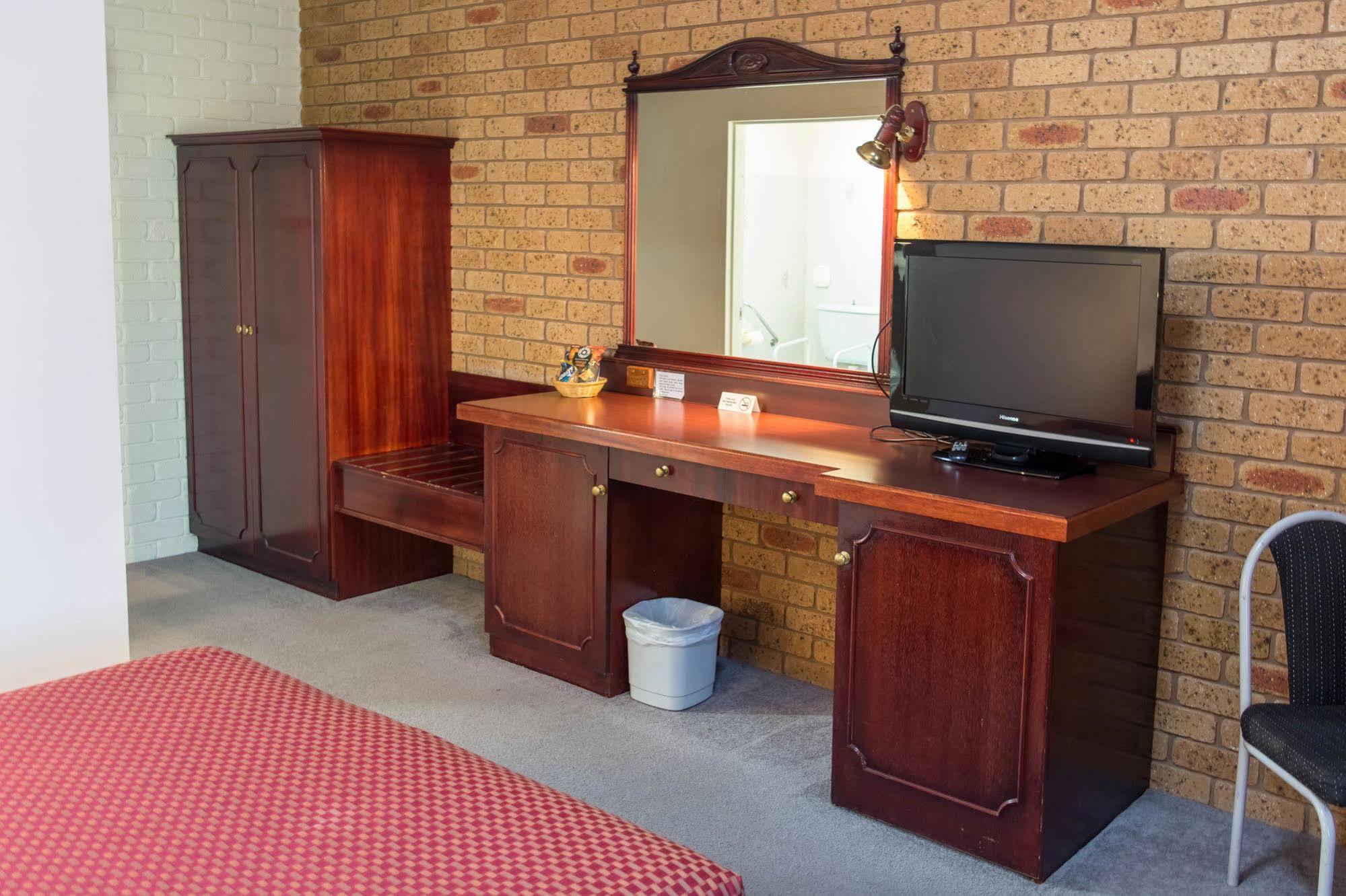Narrandera Club Motor Inn Exterior foto